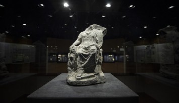İzmir Arkeoloji Müzesi’nde yeni ‘’Ana Tanrıça’’ heykeli