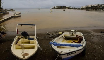 Datça'da deniz 15 dakikada çamurla kaplandı
