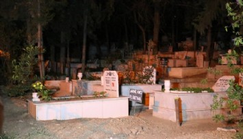İzmir'de bir günlük bebek mezarlığa bırakıldı