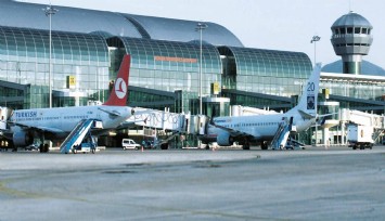Adnan Menderes Havaalanı yangın nedeniyle iptal: Uçaklar Edremit ve Bodrum’a indi