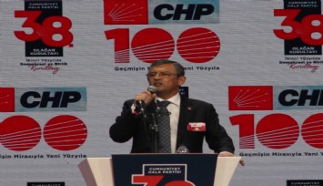 Özgür Özel CHP’de “ön seçim” için namus sözü verdi, “Sokak değişim ve CHP’de büyük bir devrim istiyor” dedi