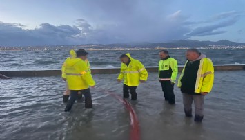 İzmir’de deniz 1 metre yükseldi