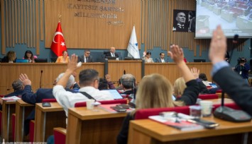 İzmir'de su baskını mağdurlarına nakdi yardım meclisten geçti