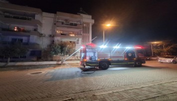 İzmir'de itfaiye ekipleri tarafından kurtarılan yaşlı kadın yaşam mücadelesi veriyor