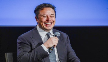 Musk'tan Twitter'a geçici sınırlama