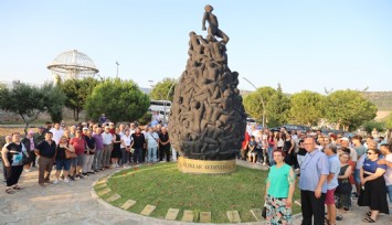 Bayraklı Madımak’ı unutmadı