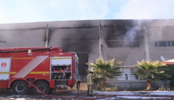 İzmir'de polyester fabrikasında çıkan yangın kontrol altına alındı