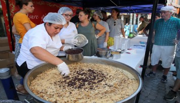 Konak’ta 5 bin kişiye aşure