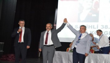 Salihli CHP başkanını seçti