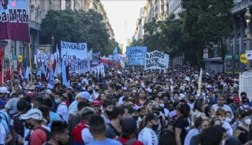 Arjantin'de bir eylemcinin polis şiddeti sonucu ölümü infial yarattı