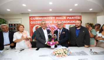 CHP Güzelbahçe’de bayrak değişimi