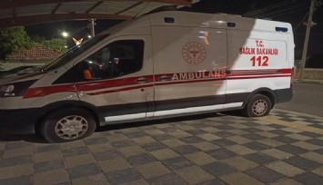 Yok böyle olay: Park halindeki ambulansın lastiklerini kestiler