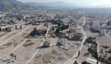 Enkazın yüzde 72’sinin kaldırıldığı Hatay’da, vatandaş yıllarca yaşadığı sokakları tanıyamaz hale geldi