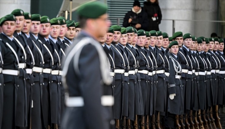 Alman ordusu 'Türk asker' arıyor