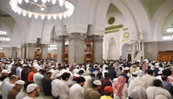 Suudi Arabistan İslami İşler Bakanı: Maneviyat cami hoparlörleri üzerinden bağırmak değildir