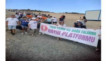 Foça Tarih ve Doğa Talanına Hayır Platformu'ndan Yenifoça'da Protesto Eylemi gerçekleştirdi