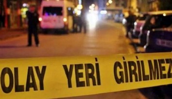 İzmir'de kazaya karışan araçlarından inen sürücülere otomobil çarptı: 2 sürücü hayatını kaybetti