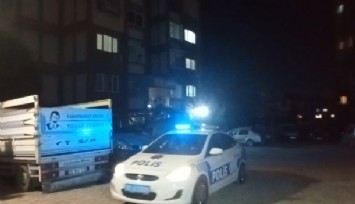 Yardım istediği polis memurunu yaraladı