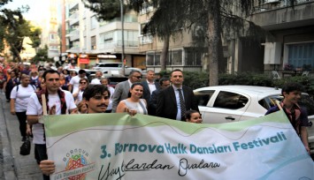 Bornova’da Halk Dansları Festivali