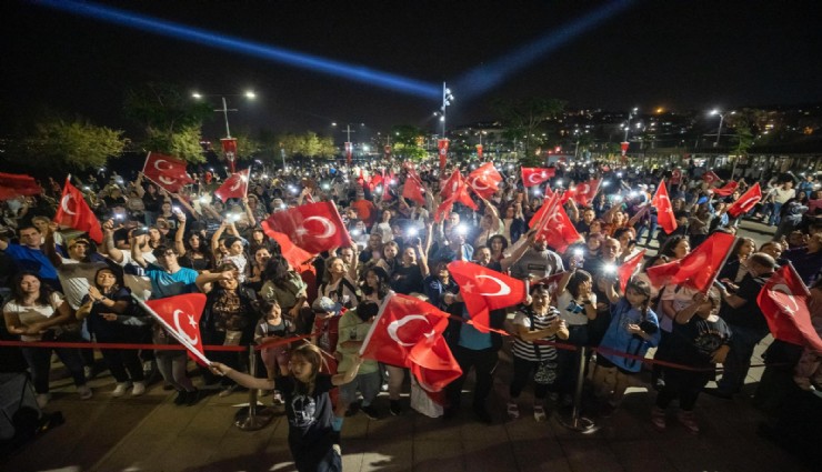 Konak, 19 Mayıs'ı kutluyor