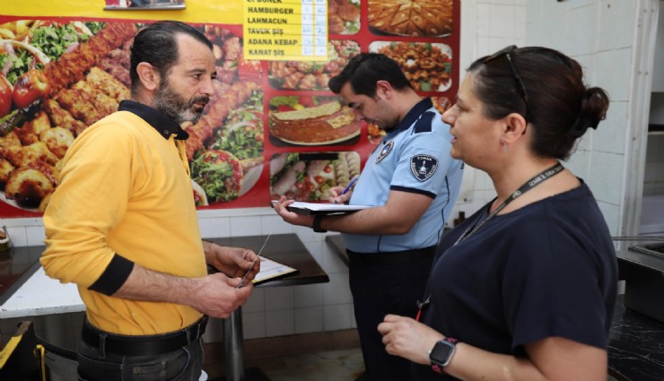 Konak’ta işyerlerine hem denetim hem bilgilendirme