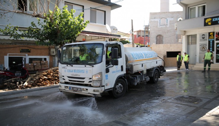 Konak’ta temizlik seferberliği: Mahallelerde eş zamanlı temizlik ve yıkama çalışması başladı