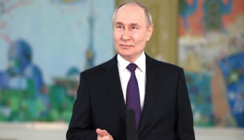 Putin: Avrupa'daki NATO ülkeleri neyle oynadıklarının farkında olmalıdır