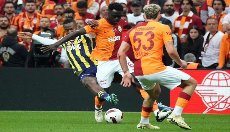 Süper Lig’de nefes nefese şampiyonluk yarışı: Fenerbahçe Galatasaray’ı kendi sahasında yendi, puan farkını 3’e indirdi