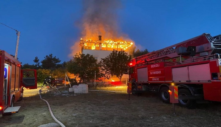 Denizli’de 2 katlı binada çıkan yangında bir kişi hayatını kaybetti