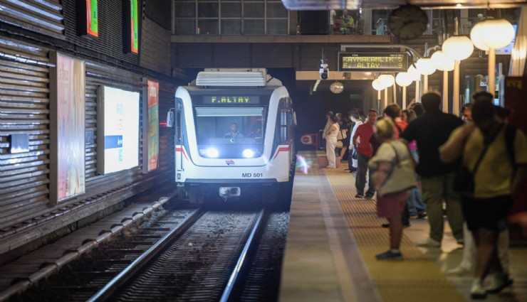 İşte İzmir Metrosu’nun 28’lik delikanlısı