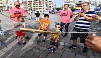 İzmir’de babalar ve çocuklar birlikte eğlendi