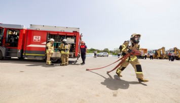 İzmir İtfaiyesi’nden yangın tatbikatı