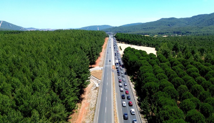 Muğla’ya 3 günde 140 bin araç giriş yaptı