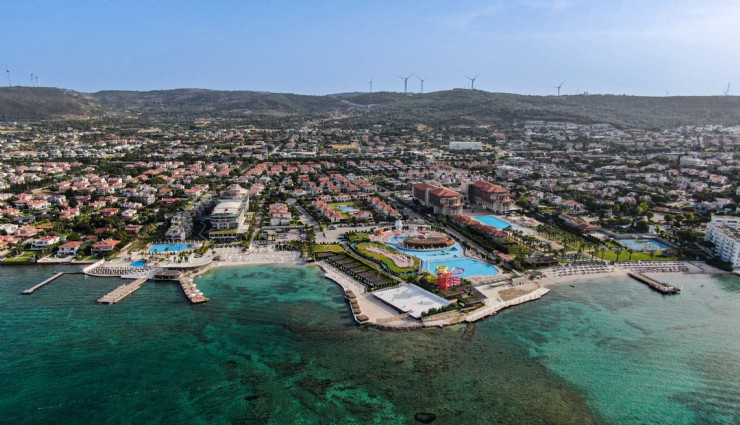 Ünlü tatil merkezi Çeşme'ye bayram piyangosu