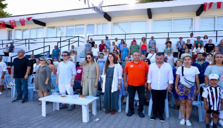 Başkan Lal Denizli'den Çeşmeli çocuklara tam destek