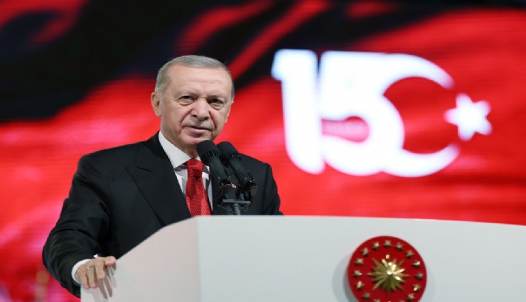 Cumhurbaşkanı Erdoğan: '15 Temmuz’un işaret fişeği esasında bizim ’one minute’ çıkışımızdan hemen sonra atıldı'