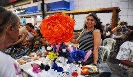 Karşıyaka Çarşısı ‘El Emeği Gece Pazarı’ ile şenlendi