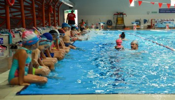 Karşıyakalı çocuklar ‘Yaz Spor Okulları’nı çok sevdi