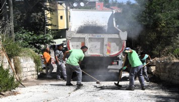 Narlıdere'de saha çalışanlarına aşırı sıcaklardan mesai saati düzenlemesi