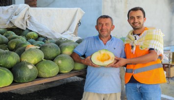 Buca’da kavun festivali coşkusu: Duman'dan üreticiye destek sözü