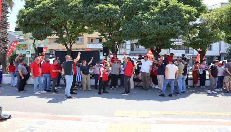 İzmir'de gerginlik sürüyor: 'Kemalpaşa ve Çiğli belediyelerinden 274 işçi kısa mesajla işten çıkarıldığını öğrendi