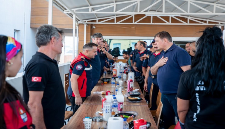 Sosyal Tesisler yangın mağdurları ve şehir dışından gelen itfaiyecileri ağırlıyor