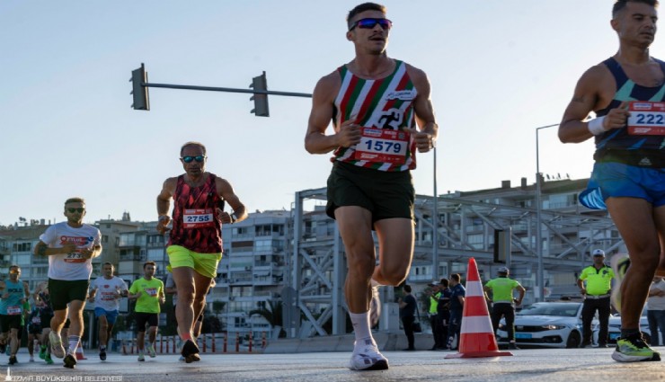 İzmir’de Uluslararası 9 Eylül İzmir Yarı Maratonu’yla kurtuluş coşkusu başladı