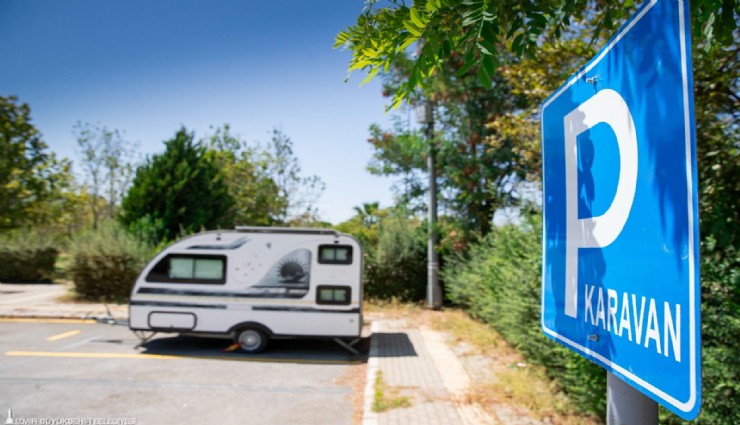 İzmir'in ilk konaklamalı karavan otoparkı İnciraltı'nda: Şehir merkezine yakın, doğayla iç içe