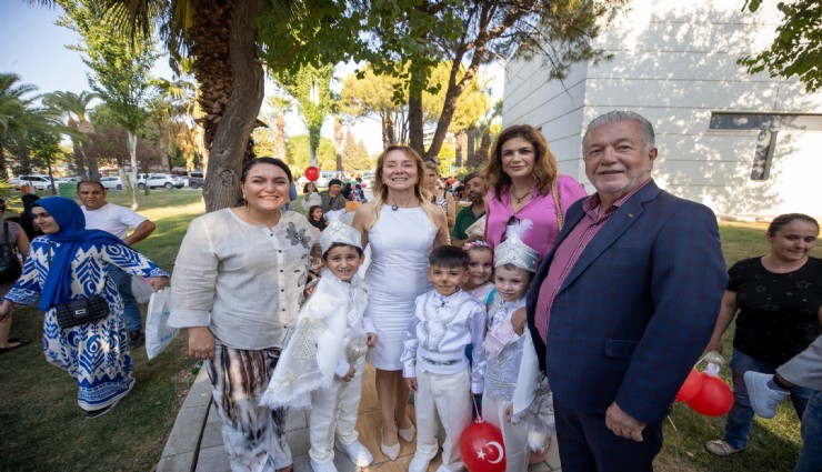 Konak’ta dayanışma şöleni: Sünnet çocukları ve aileleri doyasıya eğlendi